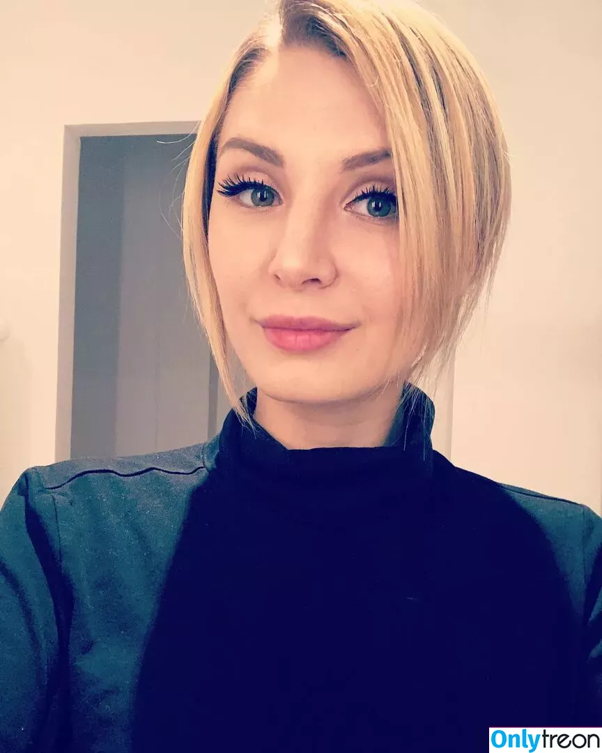 Lauren Southern nude photo #0093 (laurencheriie / laurenscandal)