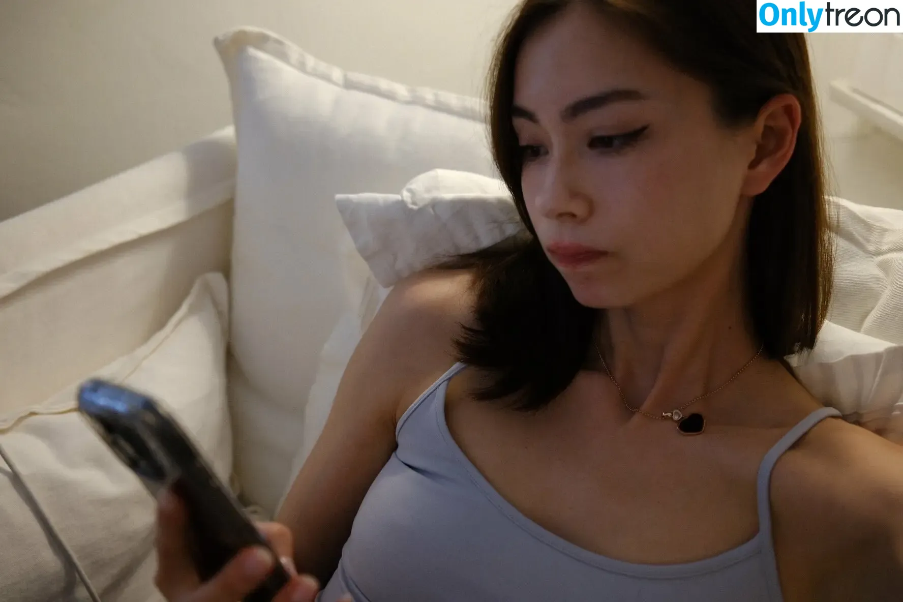 Lauren Tsai голая photo #0403 (laurentsai)