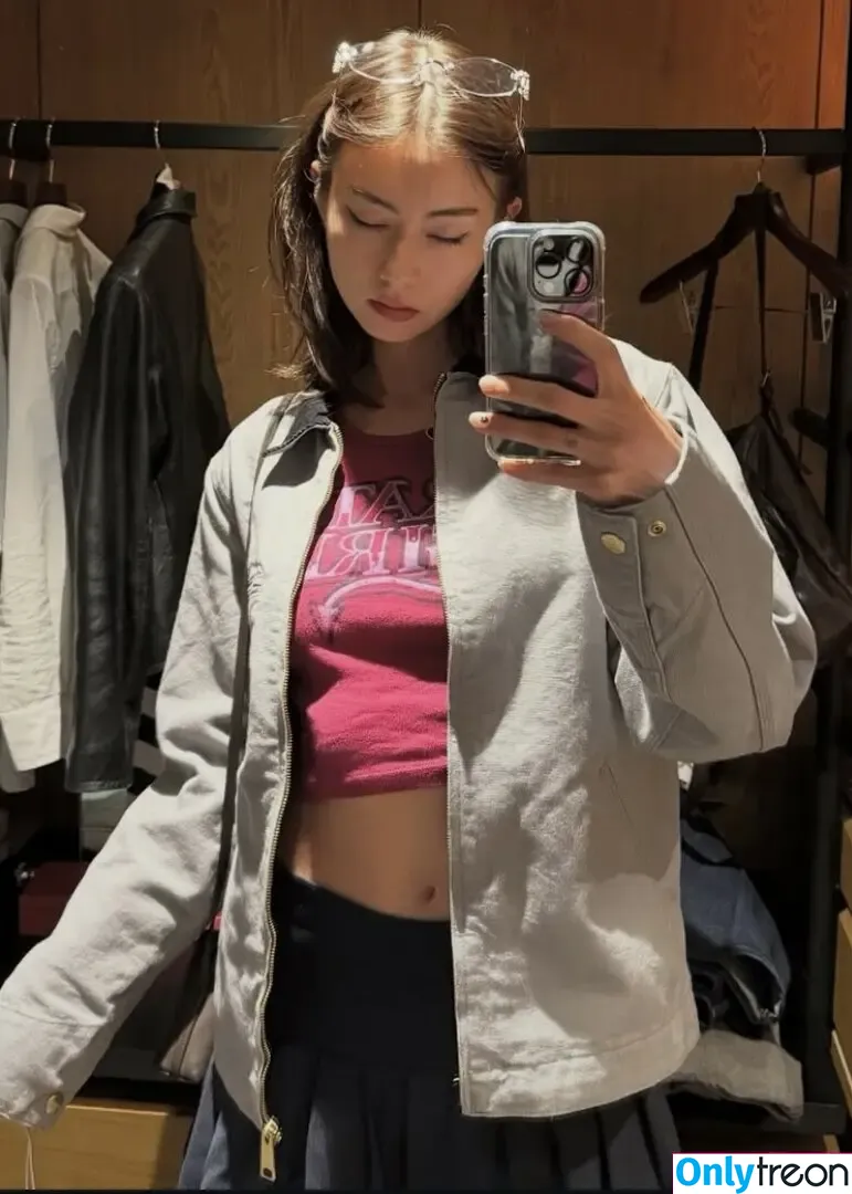 Lauren Tsai голая photo #0421 (laurentsai)
