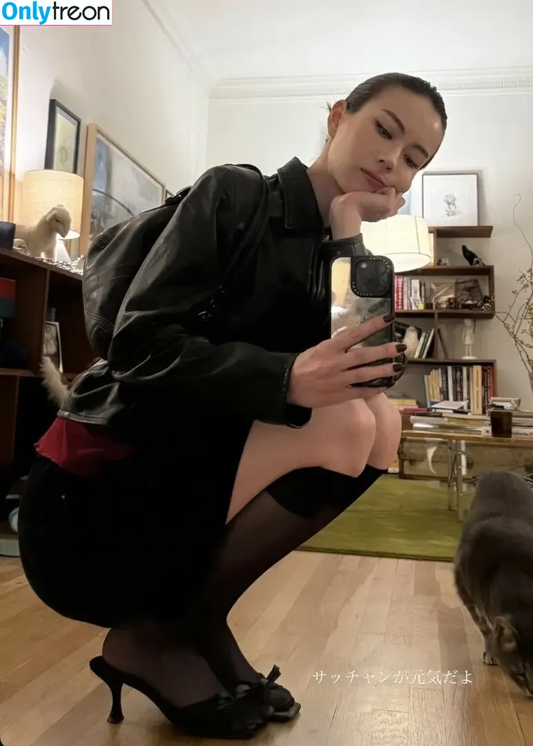 Lauren Tsai голая photo #0455 (laurentsai)