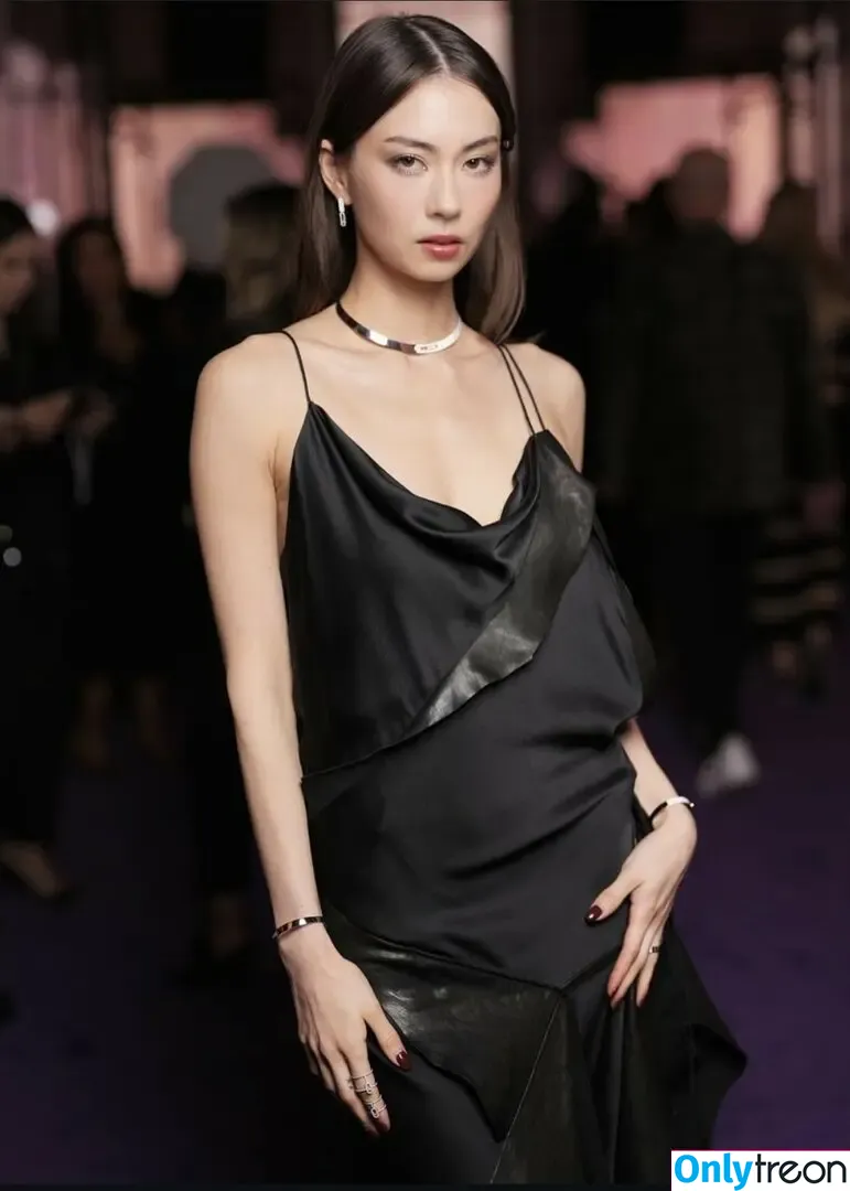 Lauren Tsai голая photo #0456 (laurentsai)