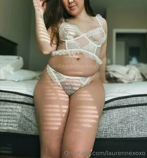 laurennexoxo / laurennexx nude photo #0010