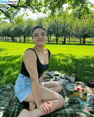 Laurie Hernandez / American gymnast / lauriehernandez nude photo #0149