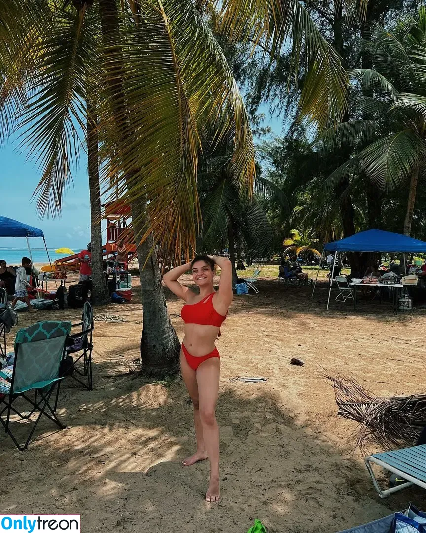 Laurie Hernandez nude photo #0011 (American gymnast / lauriehernandez)