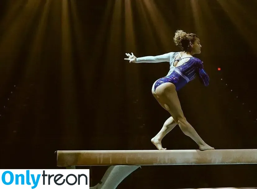 Laurie Hernandez nude photo #0039 (American gymnast / lauriehernandez)