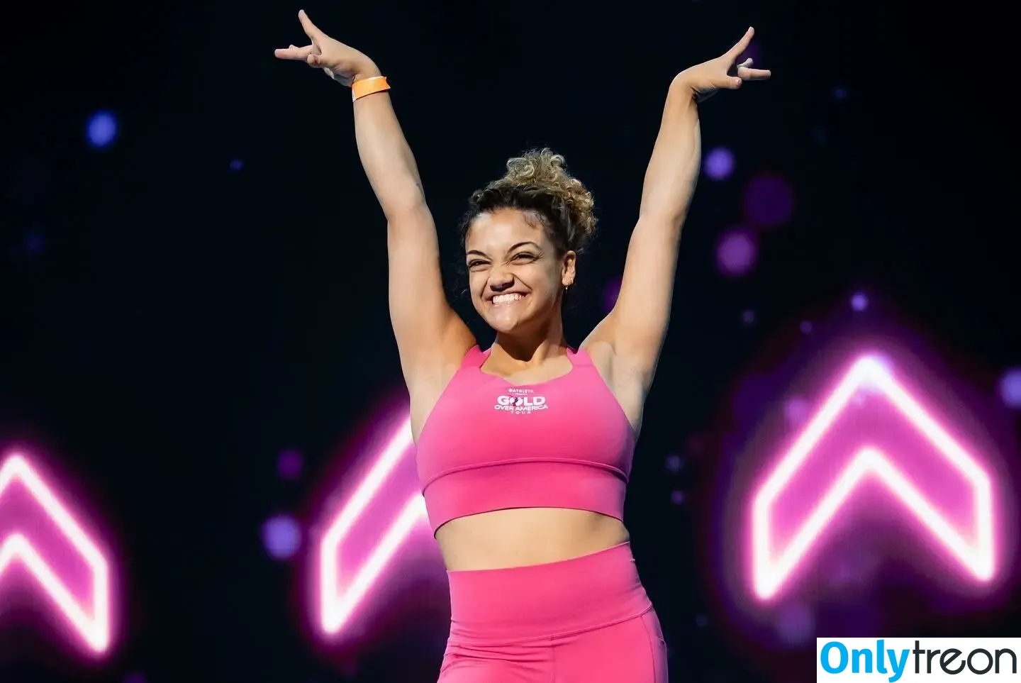 Laurie Hernandez nude photo #0059 (American gymnast / lauriehernandez)