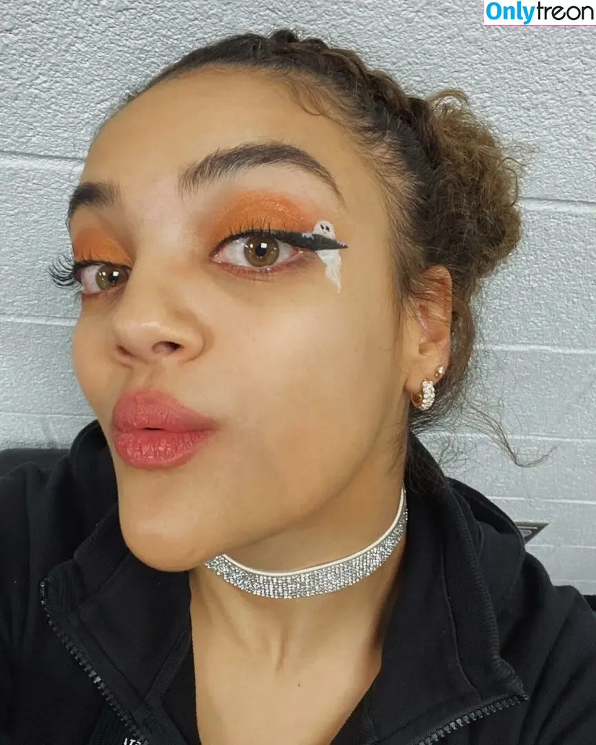 Laurie Hernandez nude photo #0064 (American gymnast / lauriehernandez)