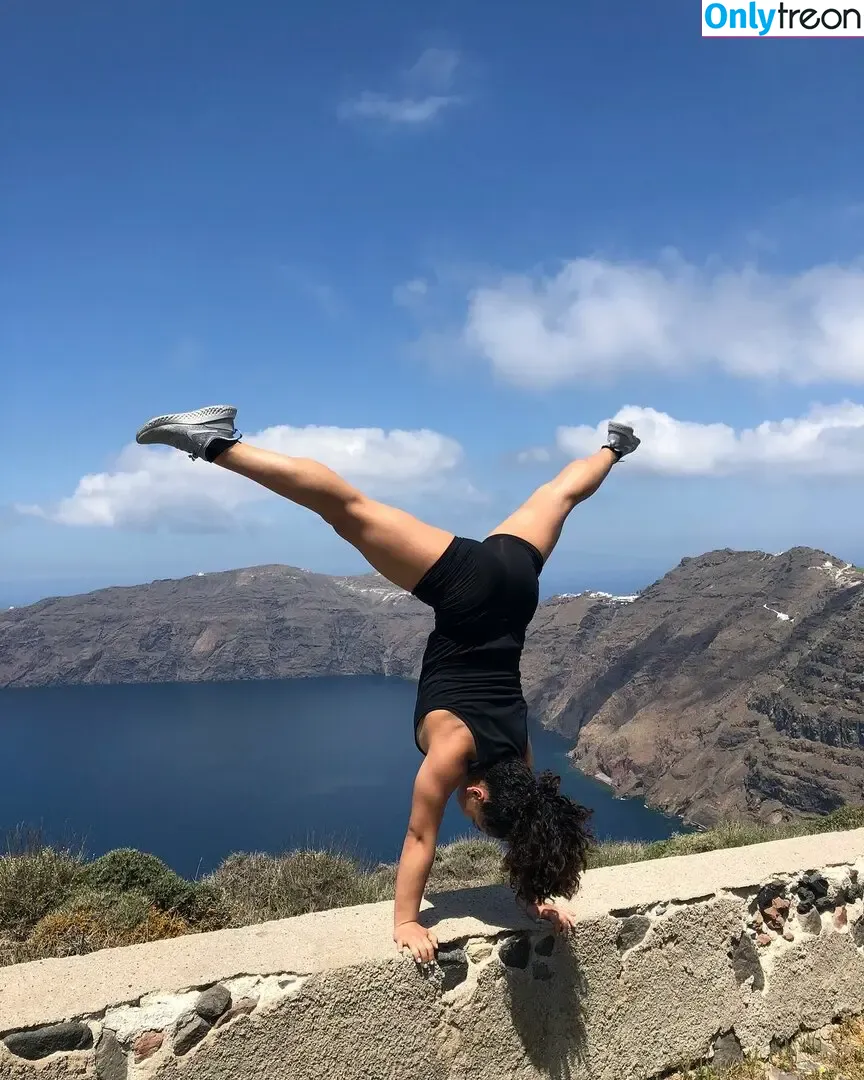 Laurie Hernandez nude photo #0075 (American gymnast / lauriehernandez)