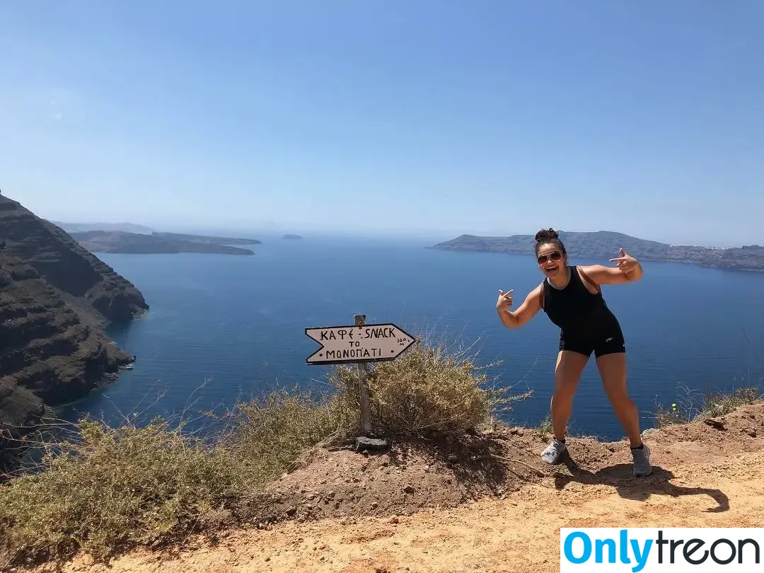 Laurie Hernandez nude photo #0076 (American gymnast / lauriehernandez)