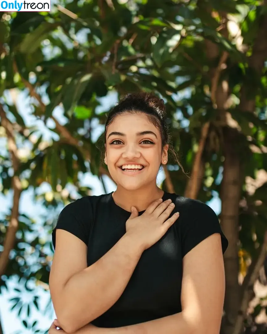 Laurie Hernandez nude photo #0088 (American gymnast / lauriehernandez)