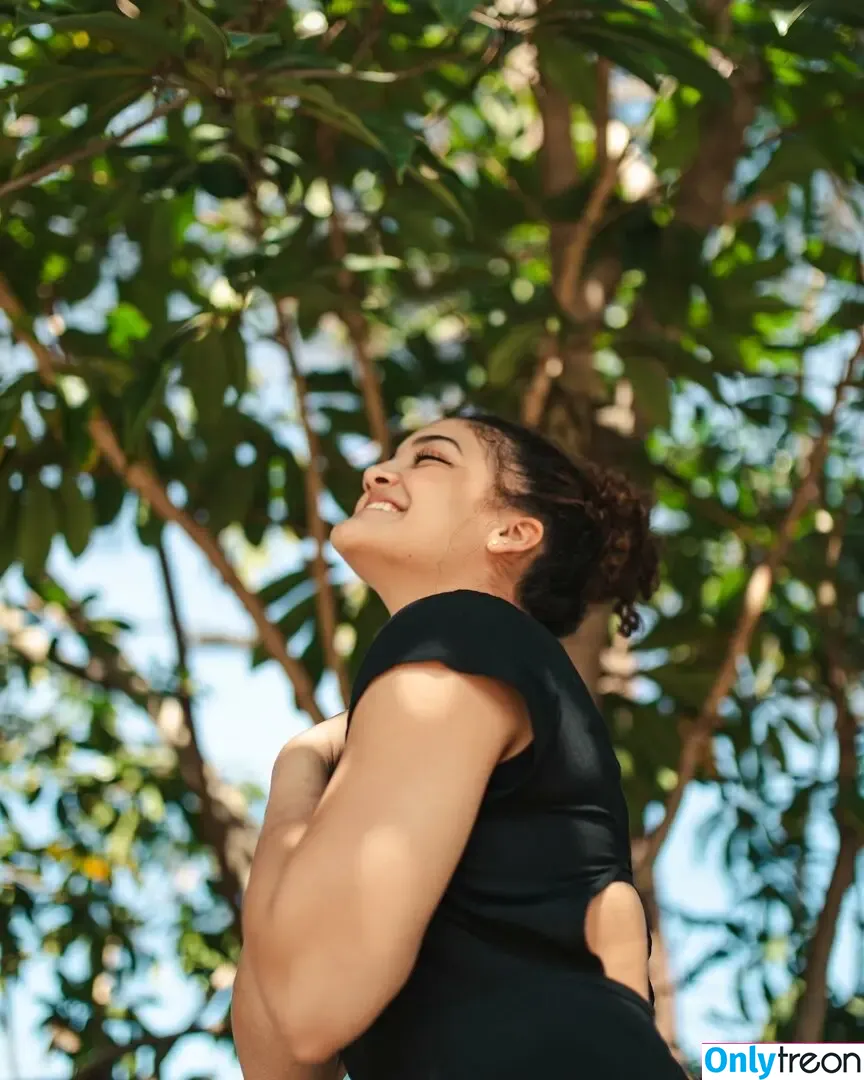 Laurie Hernandez nude photo #0090 (American gymnast / lauriehernandez)
