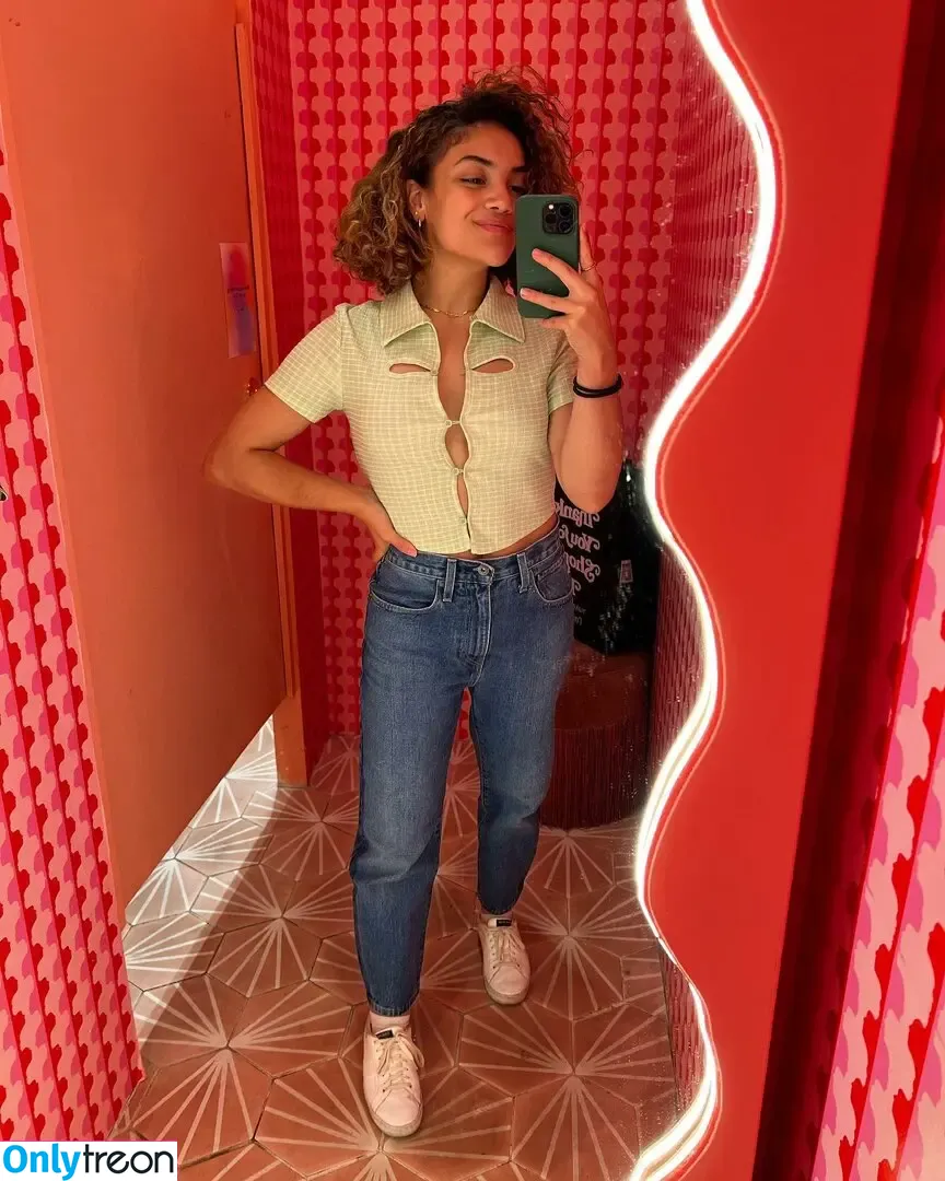 Laurie Hernandez nude photo #0152 (American gymnast / lauriehernandez)