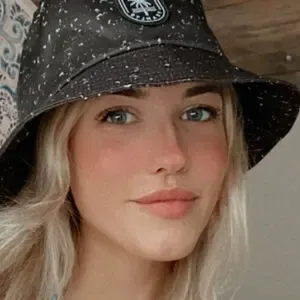 Lauurenwrightt nude photo #0005