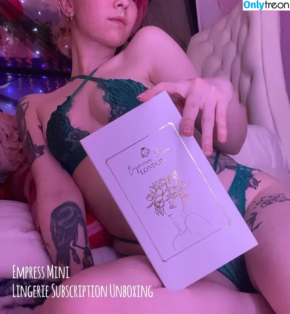 lav3ndersmok3 голая photo #0022 (lavenderandmac)