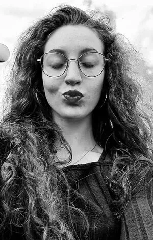 Lavínia Tiburski / Misterios da Ruiva / Polaquinha_tk / misteriosdaruiva_ nude photo #0042
