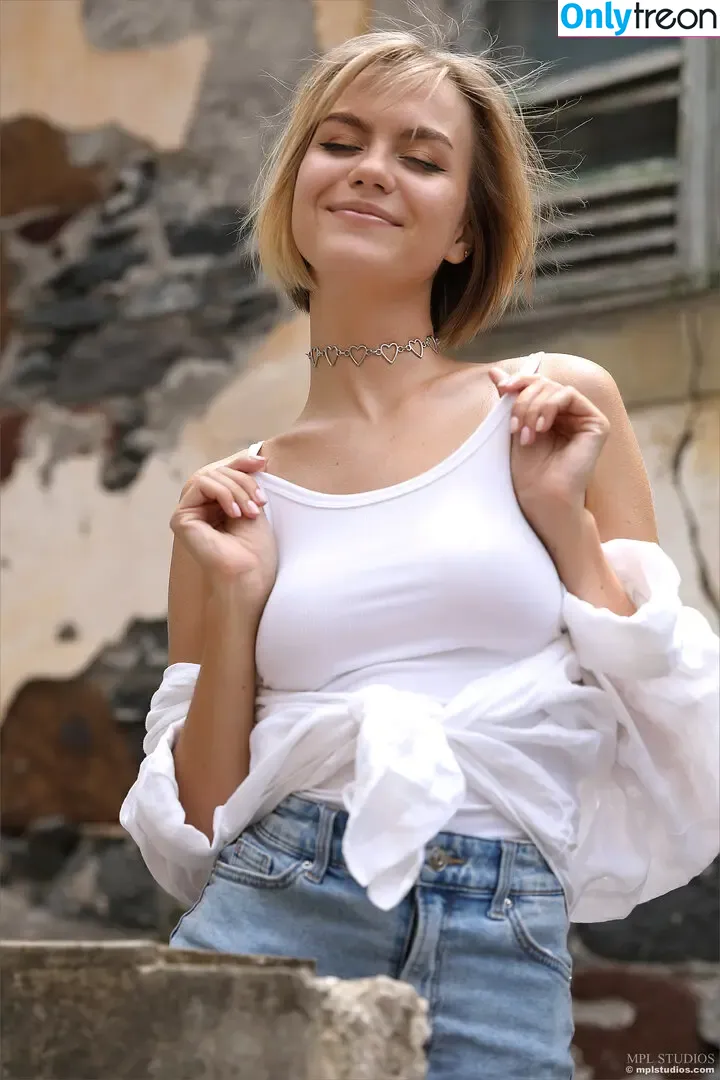 layanadevis nude photo #0778 (Layana devis)