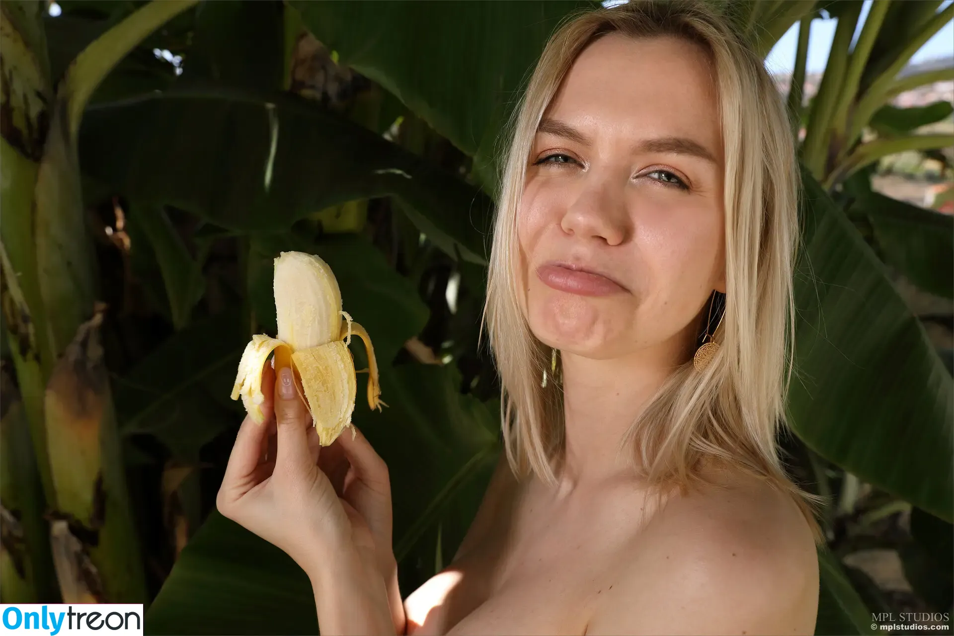 layanadevis nude photo #0792 (Layana devis)