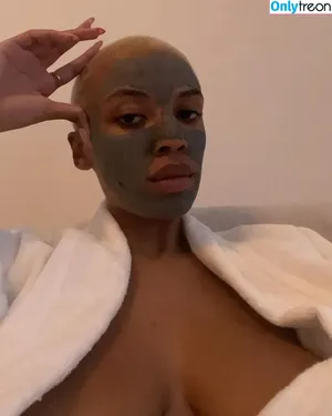 Layla (Laila Darboe) / laylaboe nude photo #0020