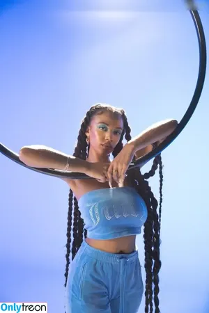 Layla (Laila Darboe) / laylaboe nude photo #0022