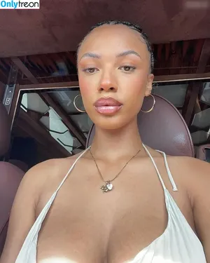 Layla (Laila Darboe) / laylaboe nude photo #0045