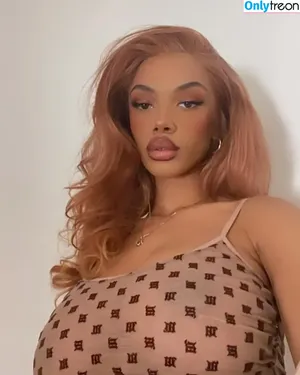 Layla (Laila Darboe) / laylaboe nude photo #0052