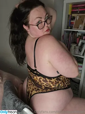 laylajonesbbwfree / iam.laylajones фото голая #0024