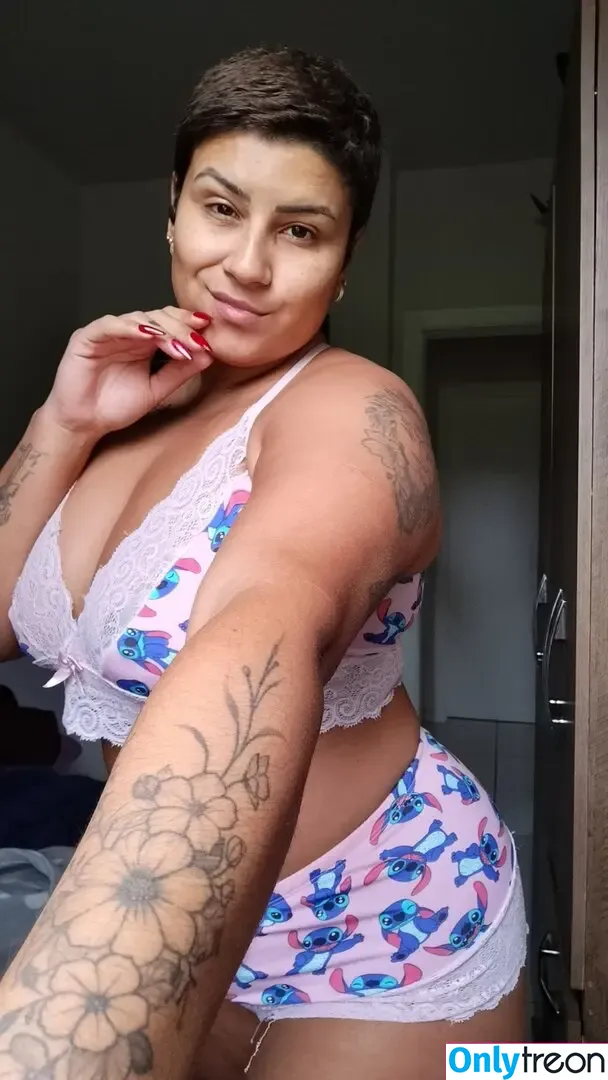 Lays_saah nude photo #0002 (Saahlouise)