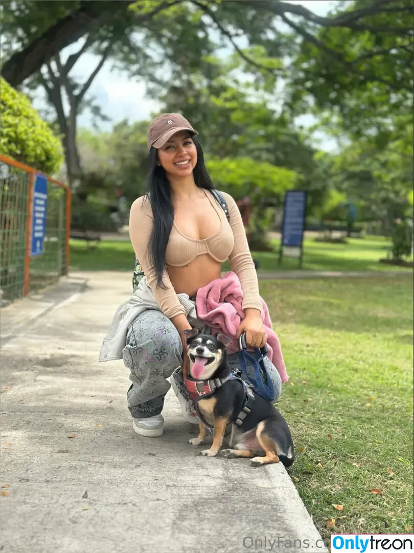 lbady97 nude photo #0214 (lbady97)