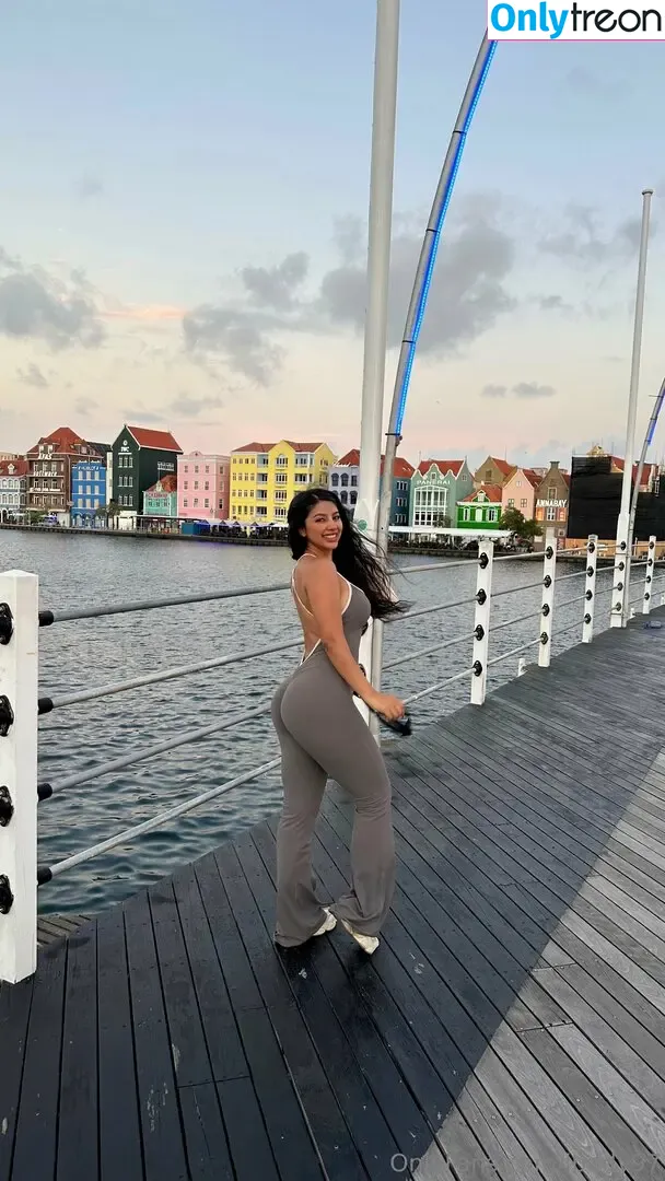 lbady97 nude photo #0220 (lbady97)