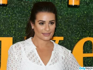 Lea Michele / leamichele nude photo #0403