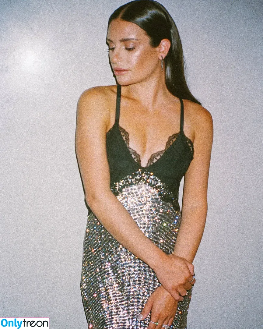 Lea Michele голая photo #0004 (leamichele)