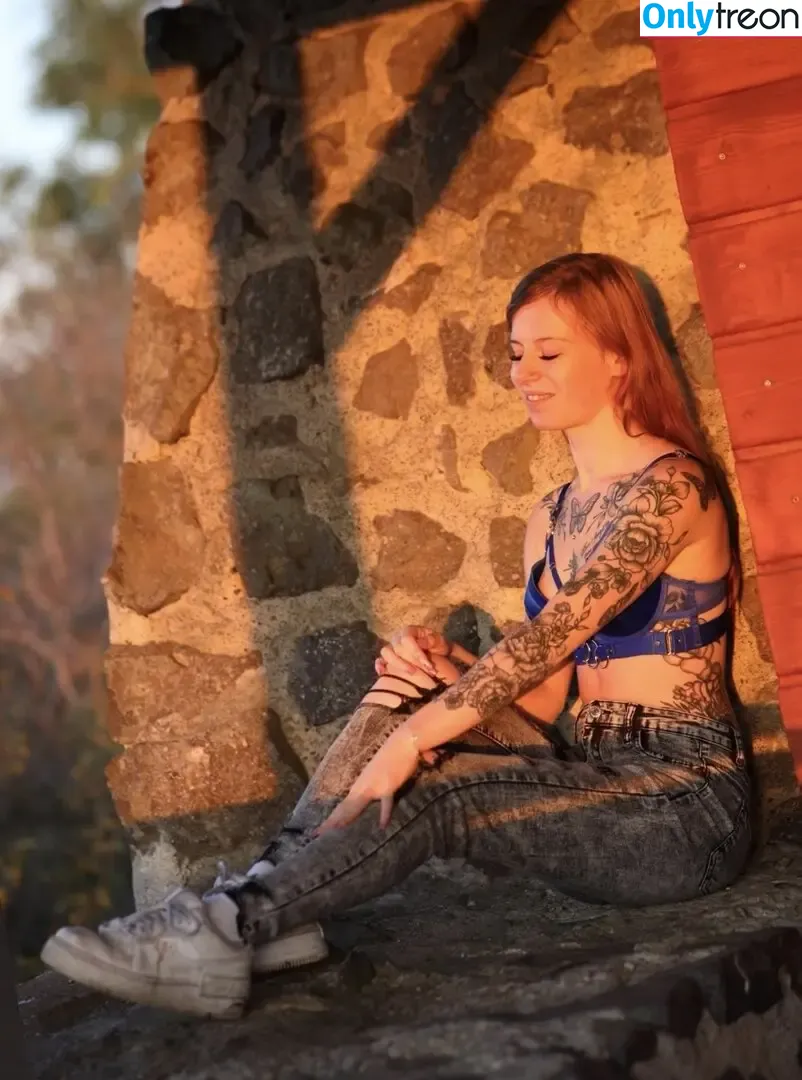 lea_mxdxl nude photo #0004 (lea_mxdxl)