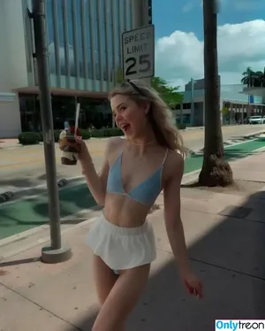 Lea Peach nude photo #1377