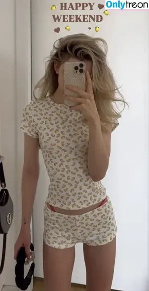 Lea Peach фото голая #1434