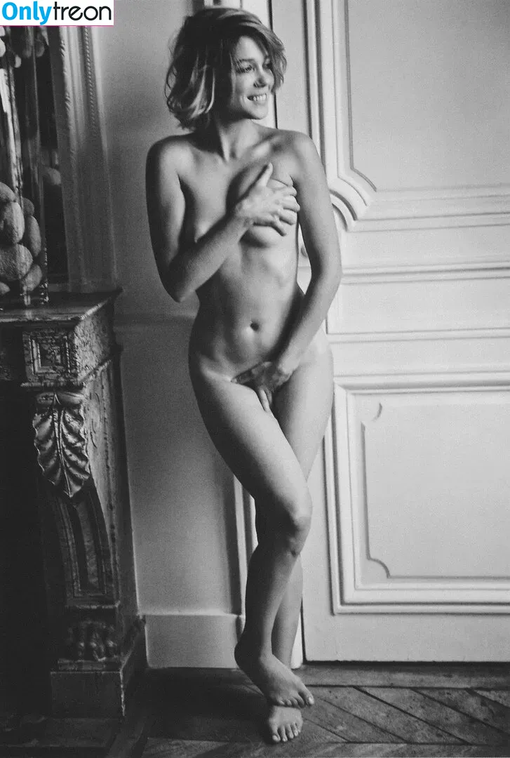 Lea Seydoux nude photo #0171 (leaseydouxfr)