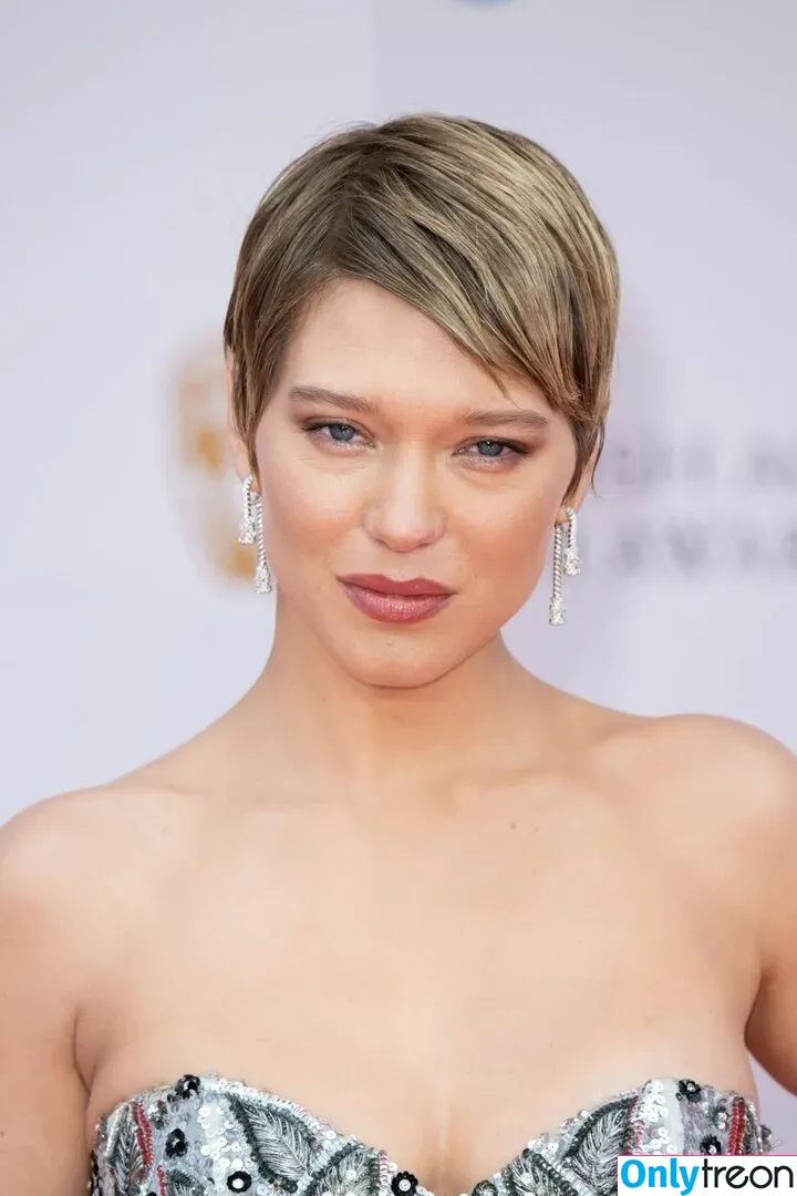 Lea Seydoux голая photo #0303 (leaseydouxfr)