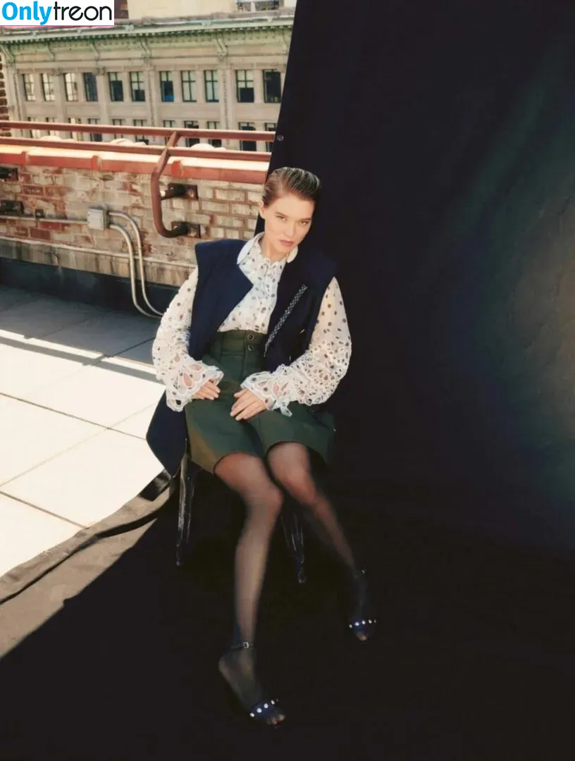 Lea Seydoux голая photo #0328 (leaseydouxfr)