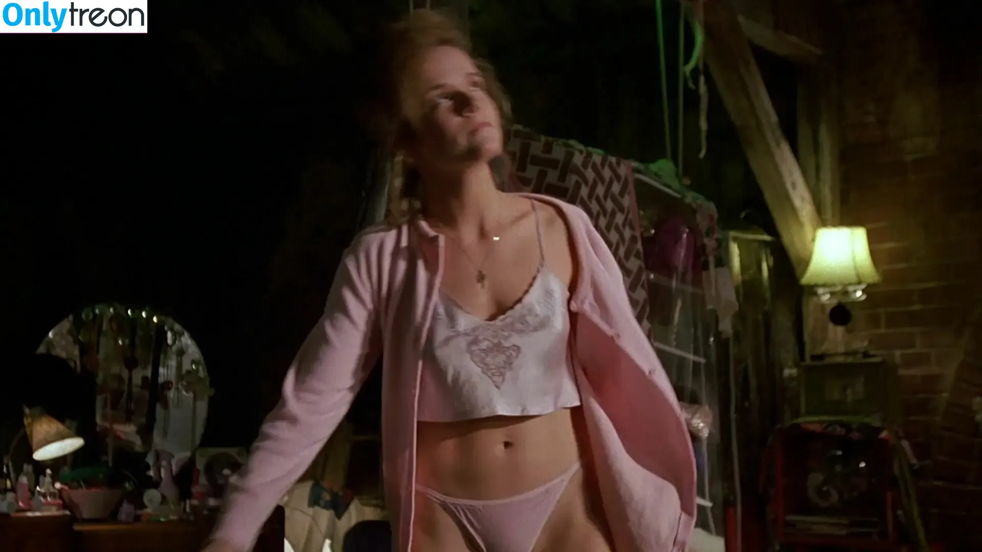 Lea Thompson голая photo #0004 (lea.thompson / lea_thompson)