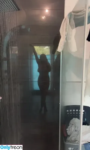  nude photo #0002