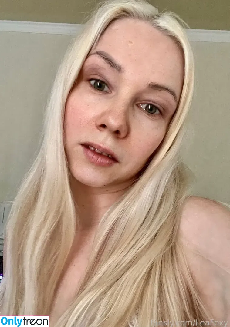 LeaFoxy nude photo #0079 (laroxy_sage)