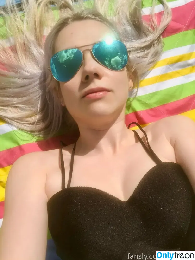 LeaFoxy nude photo #0182 (laroxy_sage)