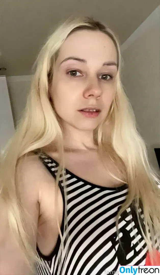 LeaFoxy nude photo #0185 (laroxy_sage)