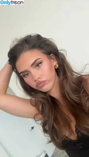 Leah Halton / leahhalton_ nude photo #1579