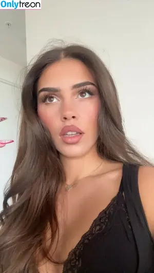 Leah Halton / leahhalton_ nude photo #1584