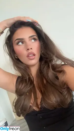 Leah Halton / leahhalton_ nude photo #1588