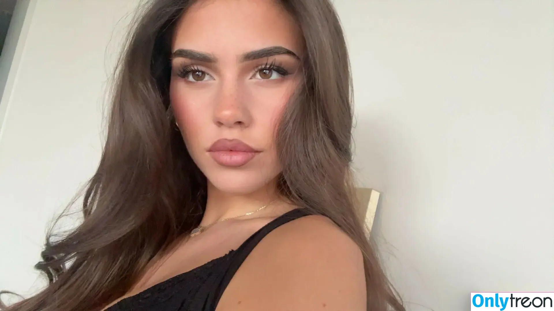 Leah Halton nude photo #1586 (leahhalton_)