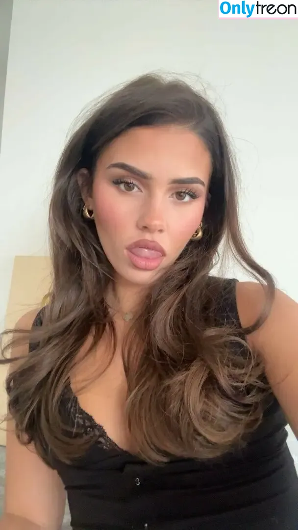 Leah Halton nude photo #1603 (leahhalton_)