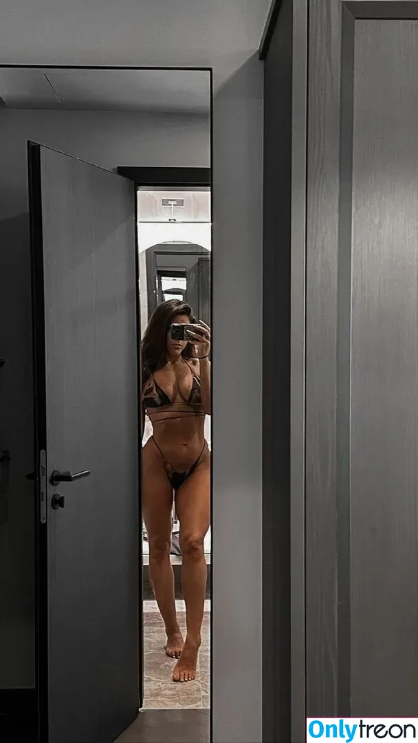 Leah Shutkever nude photo #0051 (shutkeverofficial)
