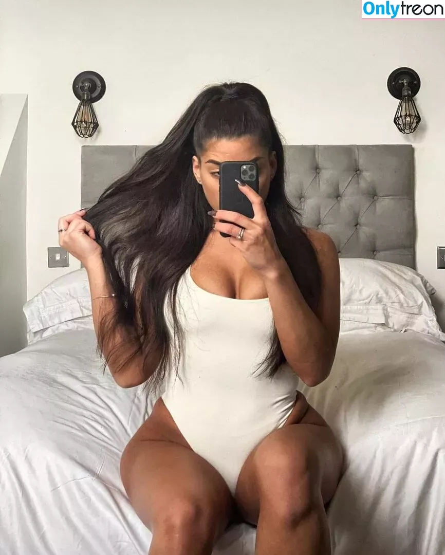 Leah Shutkever nude photo #0122 (shutkeverofficial)