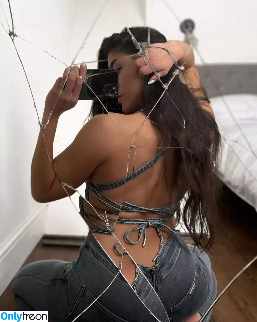 Leah Shutkever nude photo #0125 (shutkeverofficial)